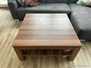 Couchtisch aus Massivholz (Nussholz) Bild 2