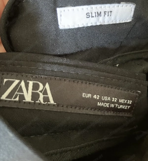 Anzug Zara schwarz Sakko Gr. 50, Hose Slimfit 42 Bild 3