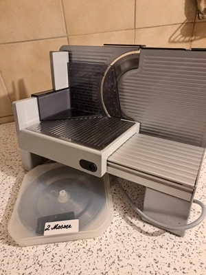 Brotschneidemaschine Bild 2