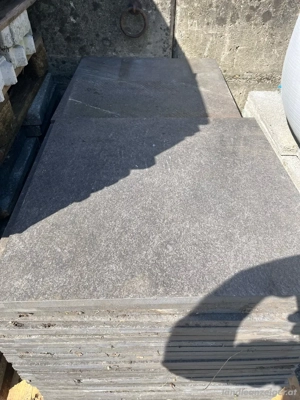 Feinsteinplatten 60 cm x 60 cm 