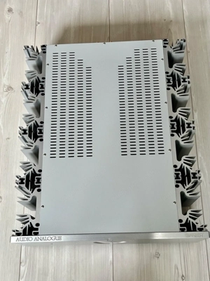 Audio Analogue Maestro Anniversary Referenz Vollverstärker Bild 5