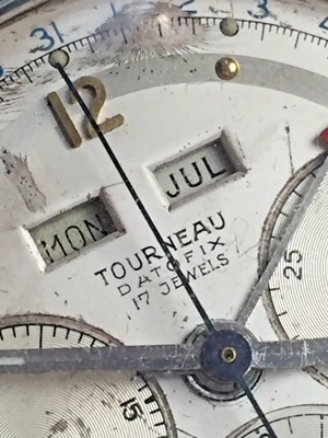 Ein hochwertiges Vintage-Tourneau-Gehäuse mit Dreifachkalender und Mondphase, Valjoux 88  Bild 6
