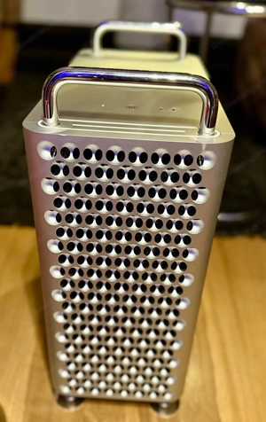 Mac Pro 7.1, 16 Core, 3,2 GHZ, 224 GB RAM, RadeonPro W 5700X+580X OVP + Extras' Bild 6