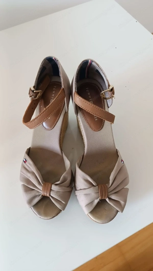 Absatzschuh, Keilabsatz, Pumps Gr. 37 Bild 2