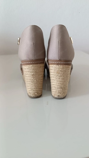 Absatzschuh, Keilabsatz, Pumps Gr. 37 Bild 3