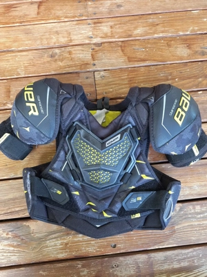 Eishockey-Brustschutz Bild 2