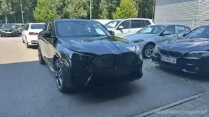 Neuwagen BMW IX2 Bild 2