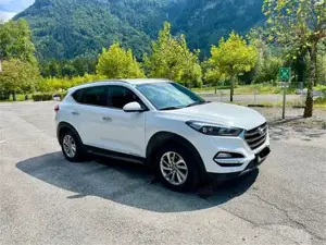 Hyundai Tuscon 2.0 Crdi 4WD Automatik  Bild 2