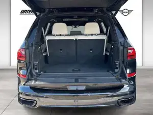 BMW X7 M50i M Sportpaket // Massagefunktion für Fahrer und Beifahrer // Panorama-Glasdach Sky Lounge Bild 11