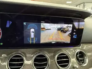 Mercedes-Benz E 400 Bild 20