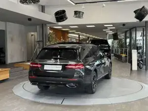 Mercedes-Benz E 400 Bild 7