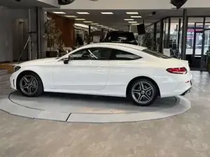 Mercedes-Benz C 200 Bild 8