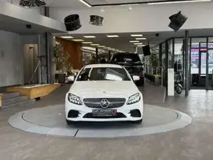 Mercedes-Benz C 200 Bild 3