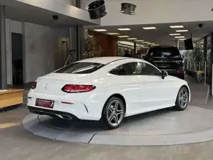 Mercedes-Benz C 200 Bild 12