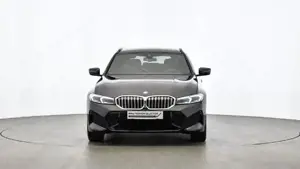 BMW 330e xDrive M Sportpaket // Innovationspaket // Komfortpaket Bild 3