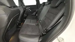 BMW iX1 xDrive30 M Sportpaket // Head-Up // DAB-Tuner Bild 13