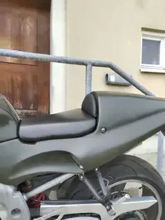 Triumph Speed Triple 955i Bild 3