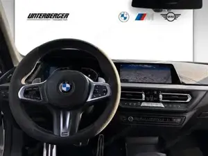 BMW 220i xDrive Gran Coupe // M Sportpaket // Sportsitze Bild 8