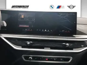BMW X5 xDrive30d M Sportpaket // Anhängerkupplung // Panorama-Glasdach Sky Lounge Bild 7