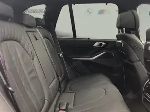 BMW X5 xDrive30d M Sportpaket // Anhängerkupplung // Panorama-Glasdach Sky Lounge Bild 10