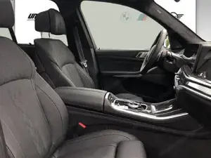 BMW X5 xDrive30d M Sportpaket // Anhängerkupplung // Panorama-Glasdach Sky Lounge Bild 9
