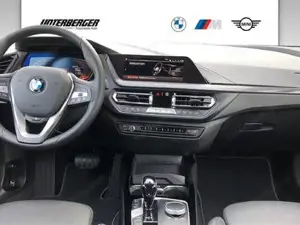 BMW 116d 5 - Türer Vorführwagen // Sport Line //  Anhängerkupplung Bild 6