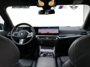 BMW 320d xDrive Limousine // M Sportpaket // Anhängerkupplung Bild 6