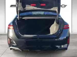 BMW 520d xDrive Limousine // M Sportpaket // Anhängerkupplung // Panoramadach Bild 11