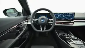 BMW i5 xDrive40 M Sportpaket // Head-Up Display // DAB-Tuner Bild 12