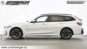 BMW 330e xDrive M Sportpaket // Innovationspaket // Anhängerkupplung elektrisch Bild 5
