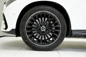 MERCEDES-BENZ GLC 220 Bild 4