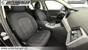 BMW 318d DAB-Tuner // Komfortzugang //  Sport-Lederlenkrad Bild 12