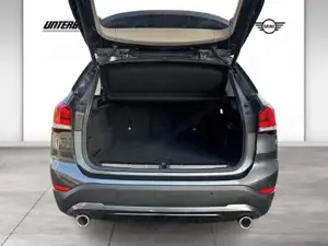 BMW X1 xDrive20d Sport Line // Komfortzugang // Auffahrwarnung mit City-Anbremsfunktion Bild 10