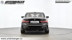 BMW 318d M Sportpaket // Anhängerkupplung elektrisch // Durchladesystem Bild 4