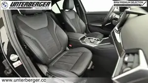 BMW 318d M Sportpaket // Anhängerkupplung elektrisch // Durchladesystem Bild 12