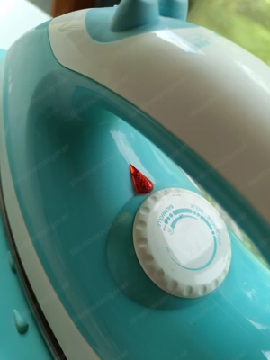 Dampfbügeleisen  Bild 2