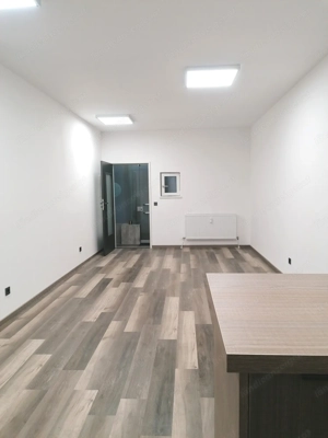 LADENLOKAL 44m2, Parkplatz,WLAN, Dornbirn ab sofort zu vermieten, inkl.Miniküche und WC mit Dusche.  Bild 3