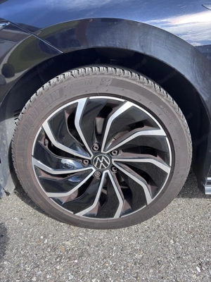 VW Golf R-Line 1,5 TSI ACT Limousine Bild 7