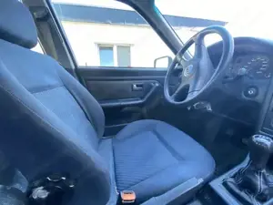 Audi 80 B4 8C N Limousine Bild 3