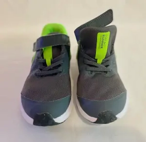 NIKE Star RUNNER 2.0 Kinderschuh Größe: 33,5 Turnschuh