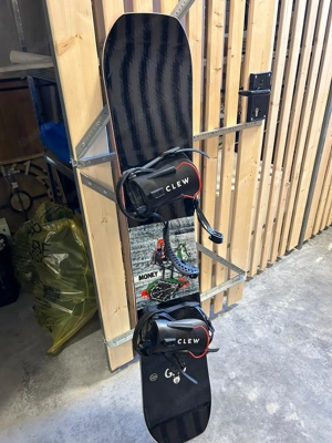 Snowboard Gnu (Double Rocker Hybrid Camber).