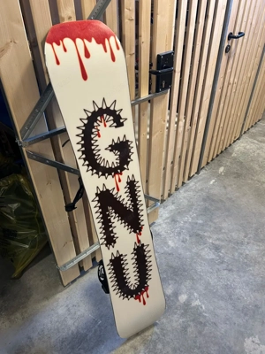 Snowboard Gnu (Double Rocker Hybrid Camber). Bild 5