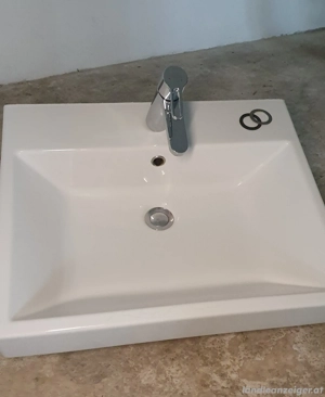 Waschbecken inkl. Armatur