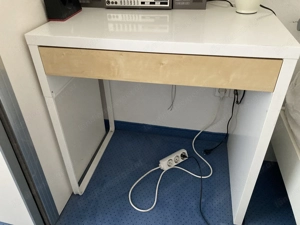 Kleiner Schreibtisch
