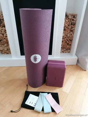 Yoga   Fitness   Sport