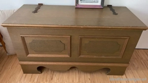 Holztruhe zur Aufbewahrung