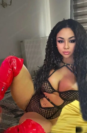 Sofya,22 neu in dornbirn