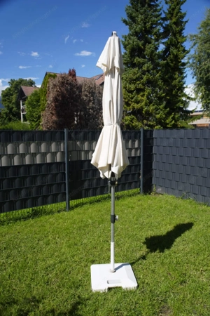 Sonnenschirm Doppler, Durchmesser 260 cm, mit Sonnenschirmständer Bild 2