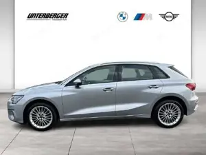 Audi A3 DAB-Tuner // Anhängerkupplung // Klimaautomatik Bild 5