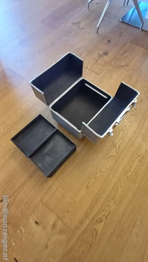 Verkaufe  Schminkkoffer  Bild 3